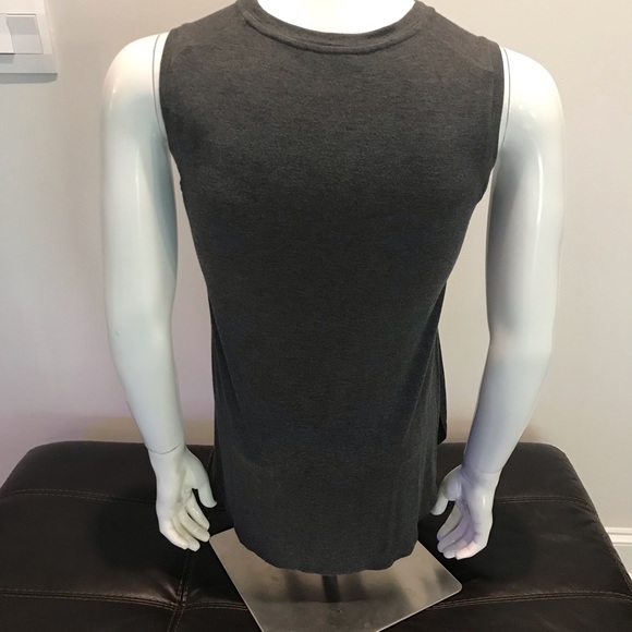 Host Pick🌟Pair of Tank Tops - Picture 12 of 16